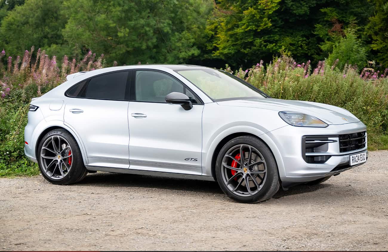porsche-suv-2